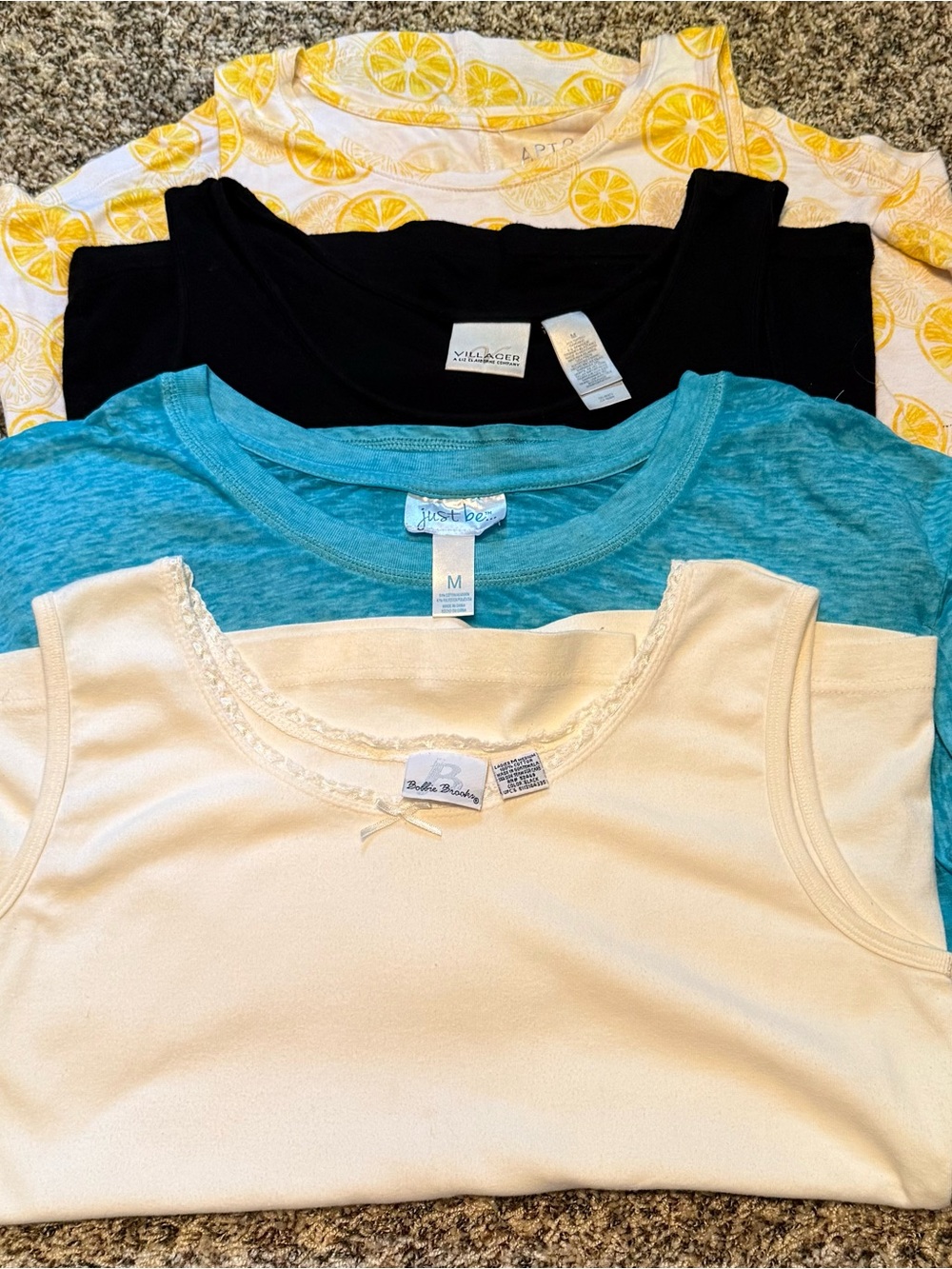 Women's Size Medium Tops Lot - Apt 9, Villager, Just Be, Bobbie Brooks/4 Pack